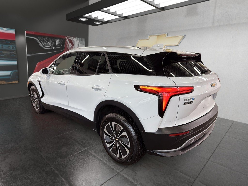 2024 Chevrolet BLAZER in Saint-Hyacinthe, Quebec - 4 - w1024h768px