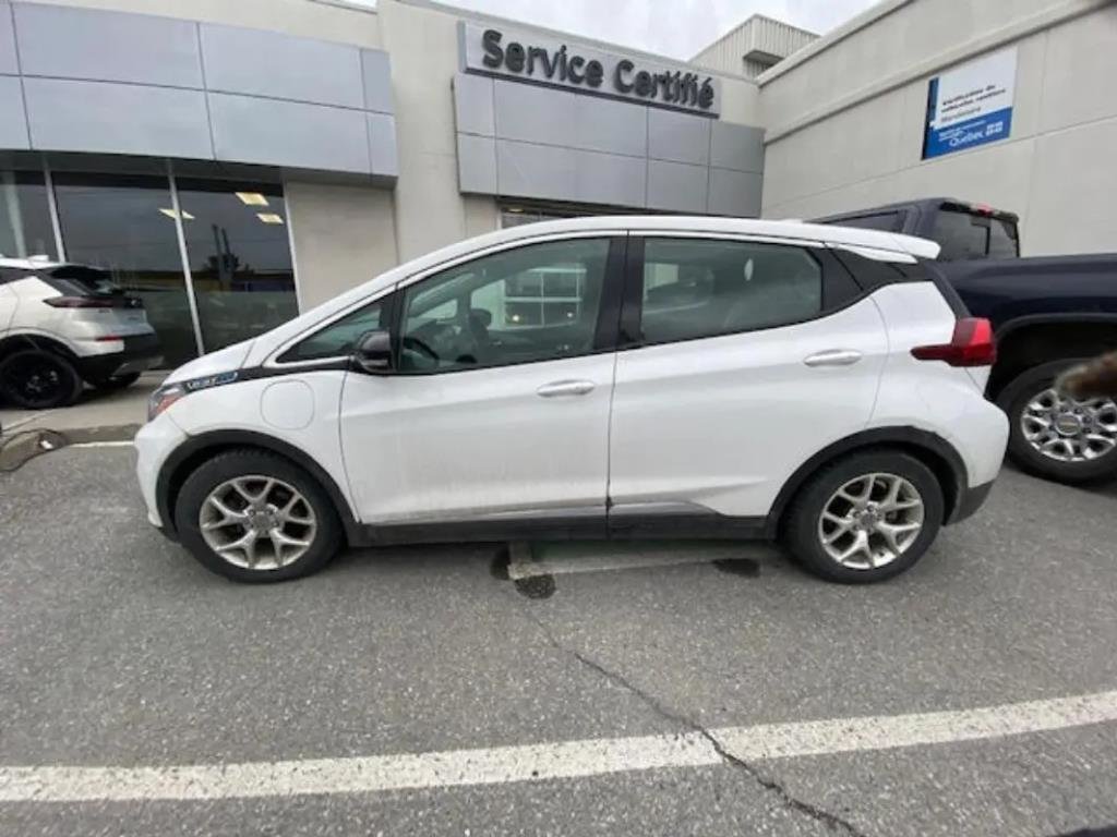 2017 Chevrolet Bolt in Saint-Hyacinthe, Quebec - 2 - w1024h768px
