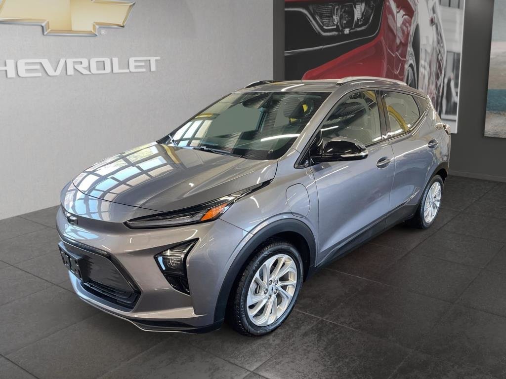 2023 Chevrolet Bolt in Saint-Hyacinthe, Quebec - 1 - w1024h768px