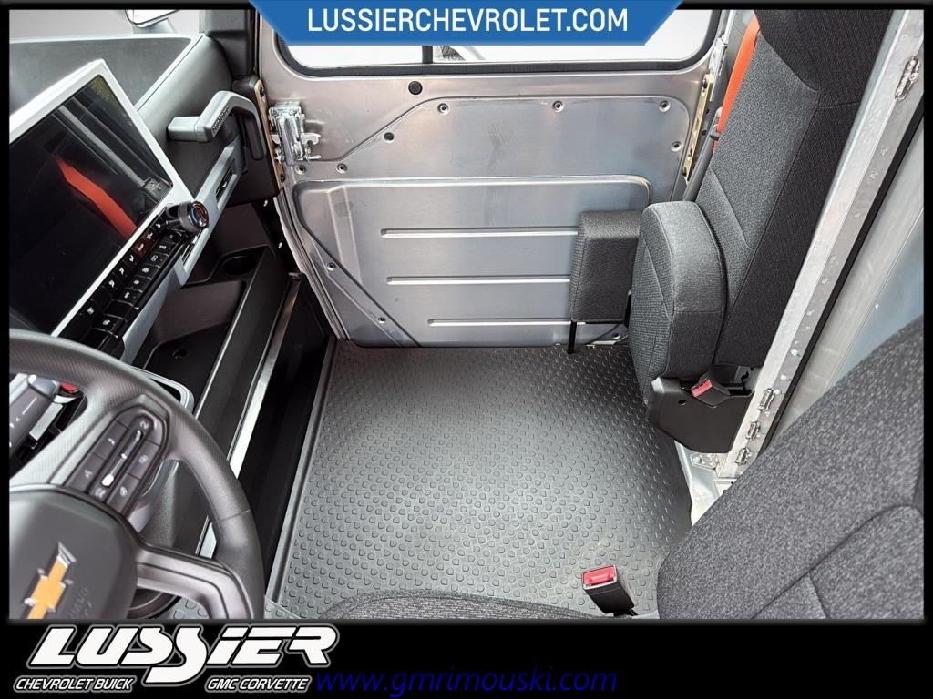 2025 Chevrolet BRIGHTDROP 400 AWD in Saint-Hyacinthe, Quebec - 8 - w1024h768px