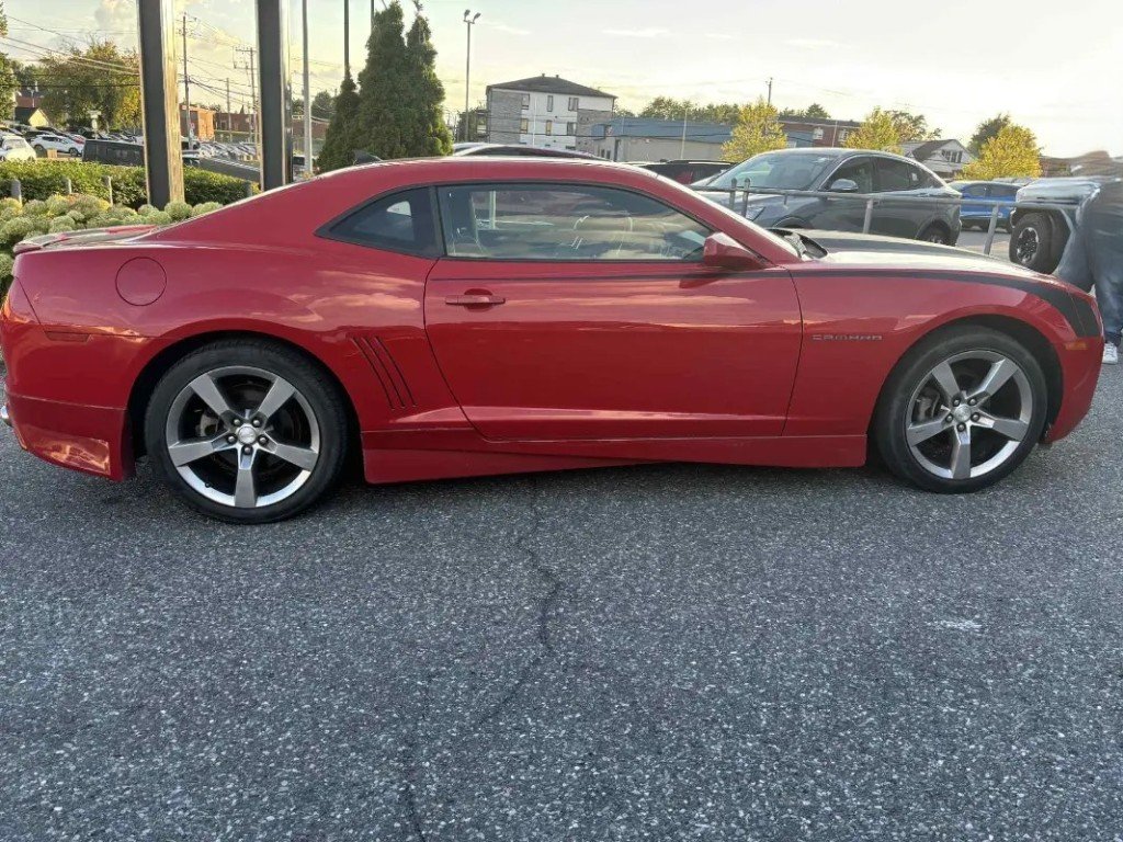 2010 Chevrolet CAMARO in Saint-Hyacinthe, Quebec - 4 - w1024h768px
