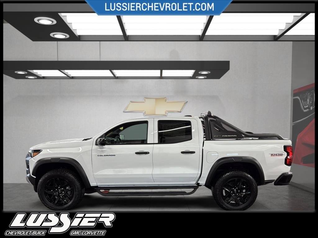 2025 Chevrolet COLORADO TRAIL BOSS CREW CAB 4WD in Saint-Hyacinthe, Quebec - 6 - w1024h768px