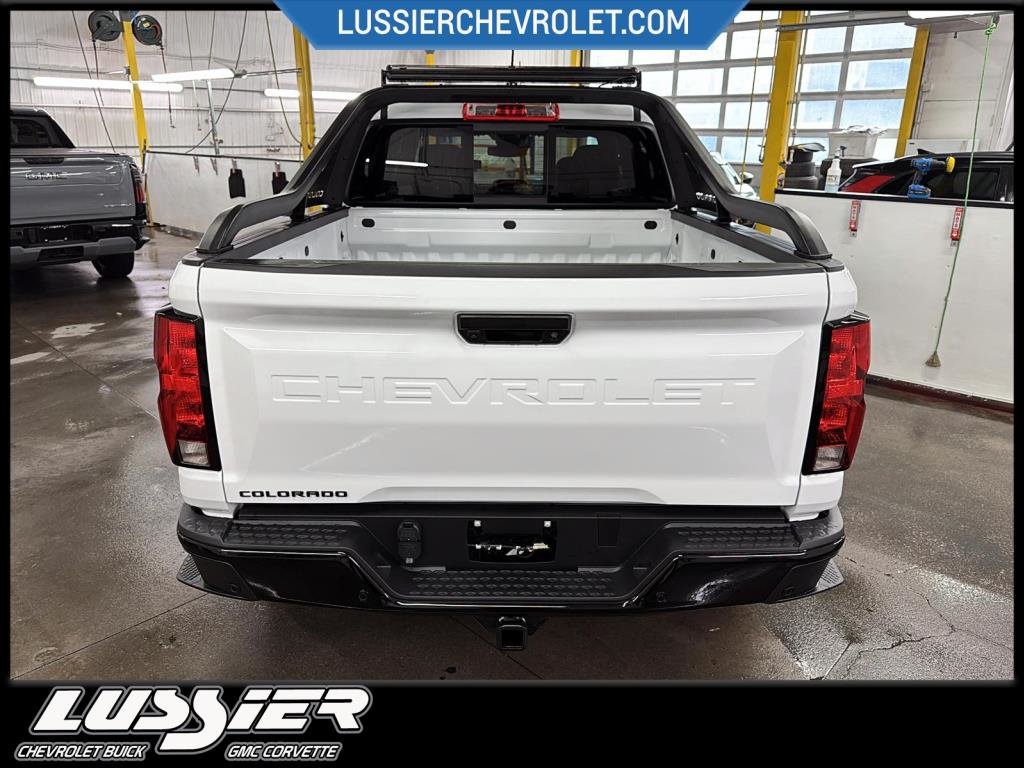 2025 Chevrolet COLORADO TRAIL BOSS CREW CAB 4WD in Saint-Hyacinthe, Quebec - 10 - w1024h768px