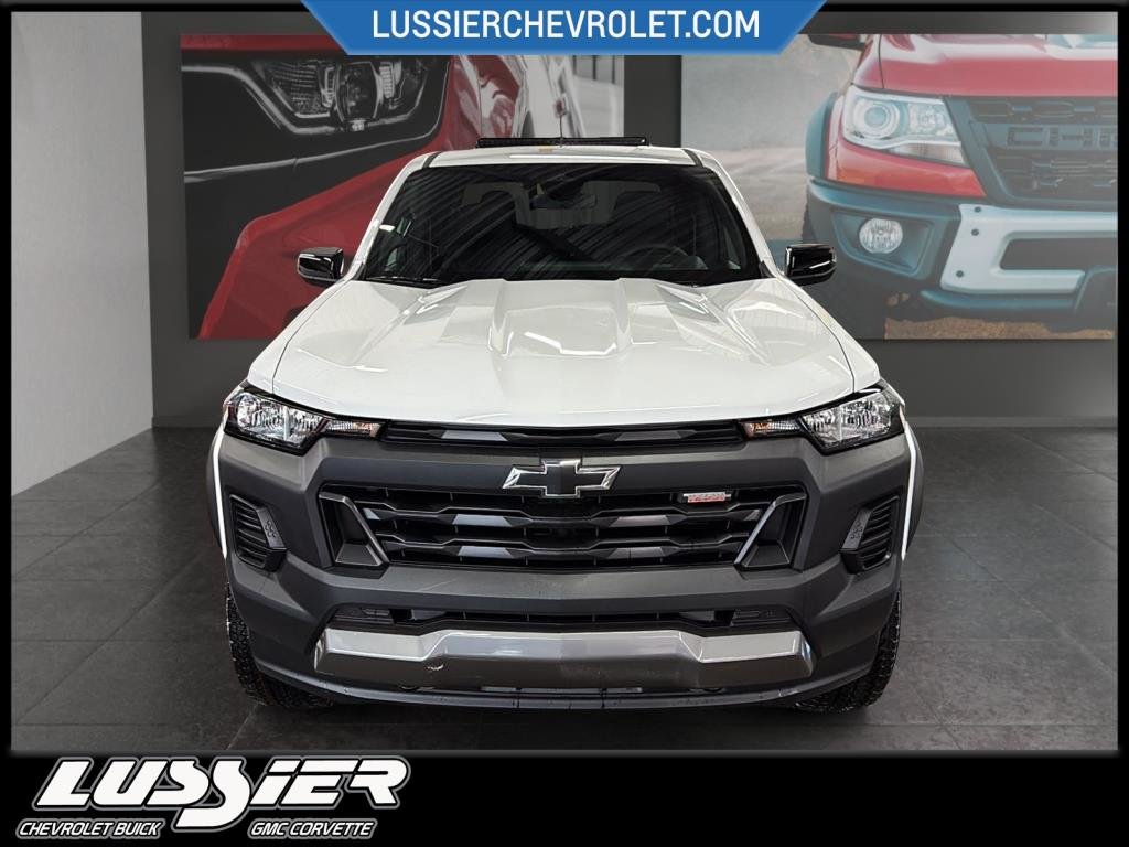 2025 Chevrolet COLORADO TRAIL BOSS CREW CAB 4WD in Saint-Hyacinthe, Quebec - 3 - w1024h768px