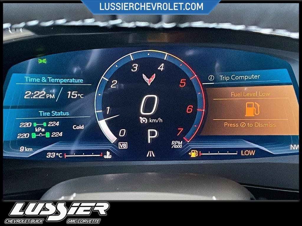 2025 Chevrolet CORVETTE STINGRAY CABRIOLET in Saint-Hyacinthe, Quebec - 12 - w1024h768px