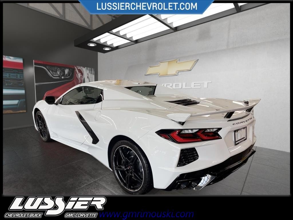 2025 Chevrolet CORVETTE STINGRAY CABRIOLET in Saint-Hyacinthe, Quebec - 4 - w1024h768px
