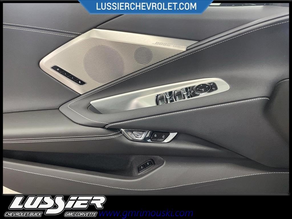 Chevrolet CORVETTE STINGRAY CABRIOLET  2025 à Saint-Hyacinthe, Québec - 10 - w1024h768px