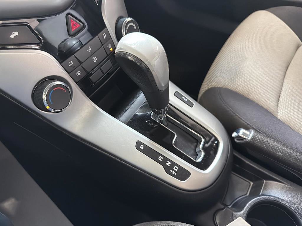 Chevrolet Cruze  2015 à Saint-Hyacinthe, Québec - 14 - w1024h768px