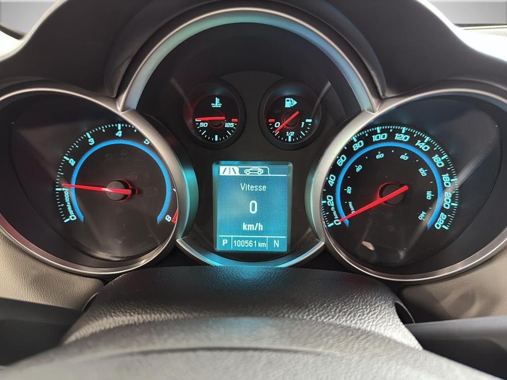 Chevrolet Cruze  2015 à Saint-Hyacinthe, Québec - 13 - w1024h768px