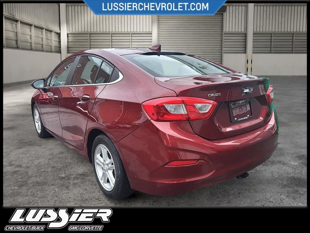 2016 Chevrolet CRUZE in Saint-Hyacinthe, Quebec - 4 - w1024h768px