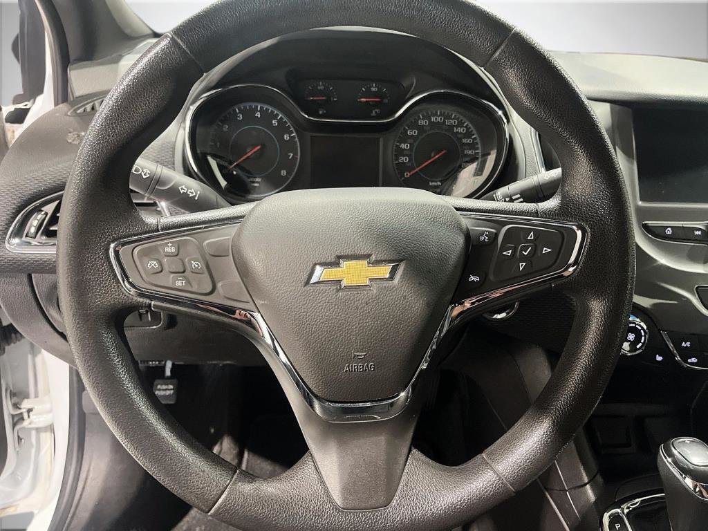 Chevrolet Cruze  2018 à Saint-Hyacinthe, Québec - 10 - w1024h768px