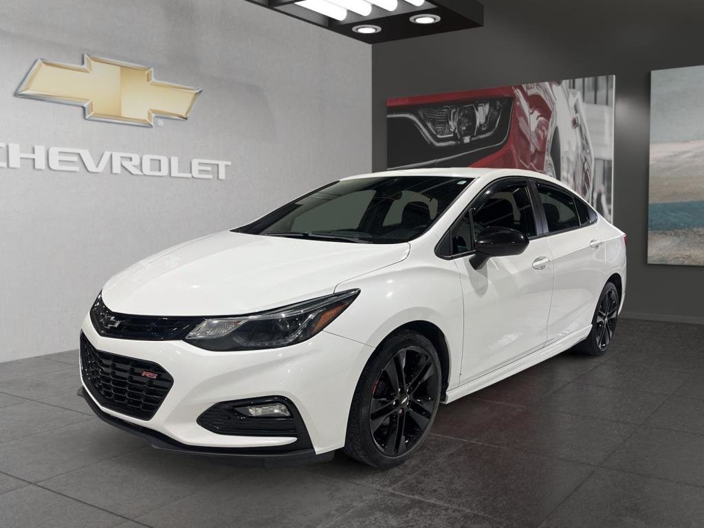 Chevrolet Cruze  2018 à Saint-Hyacinthe, Québec - 1 - w1024h768px