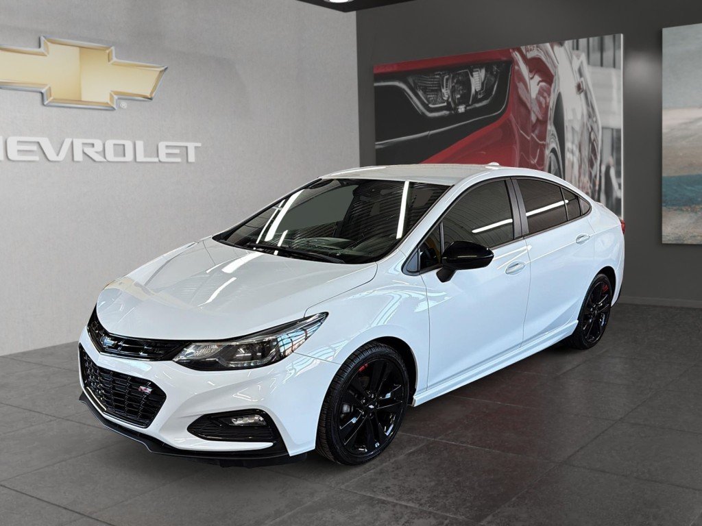 2018 Chevrolet Cruze in Saint-Hyacinthe, Quebec - 1 - w1024h768px