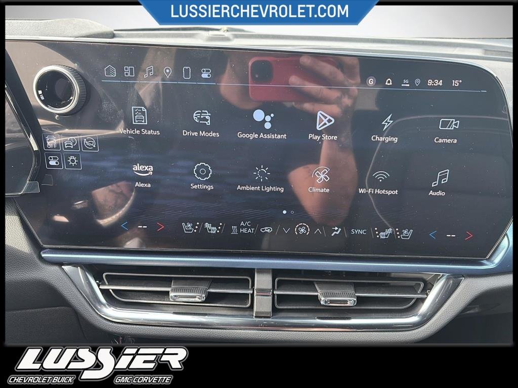 2025 Chevrolet EQUINOX LT EV in Saint-Hyacinthe, Quebec - 13 - w1024h768px