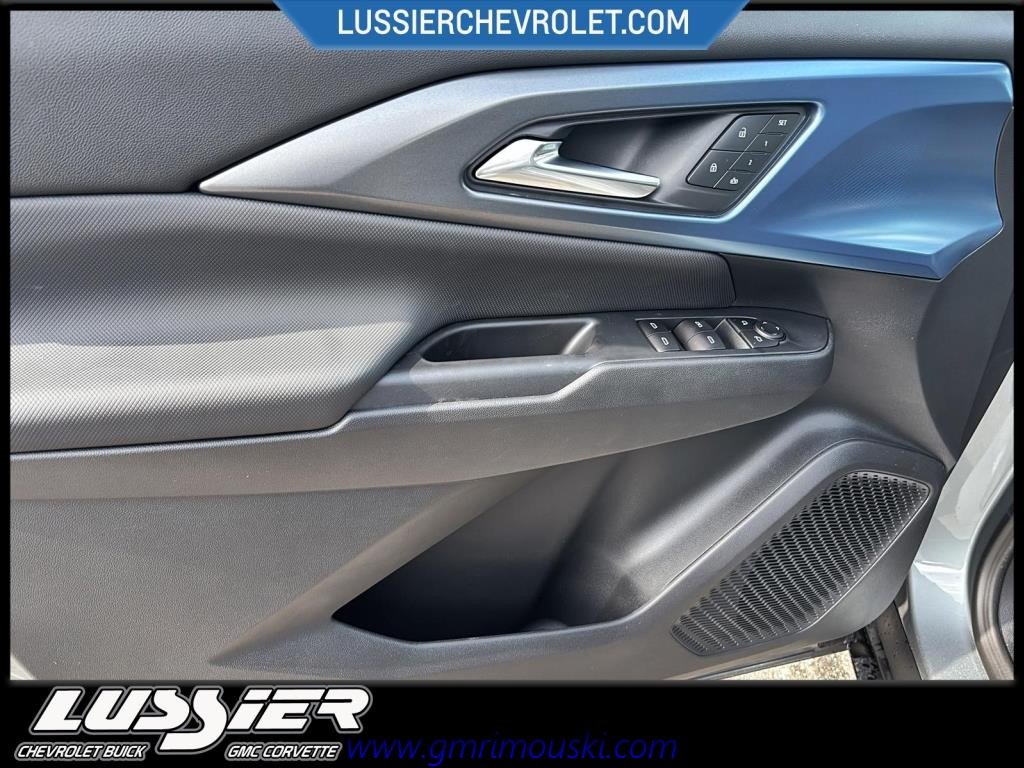 Chevrolet EQUINOX LT EV  2025 à Saint-Hyacinthe, Québec - 10 - w1024h768px