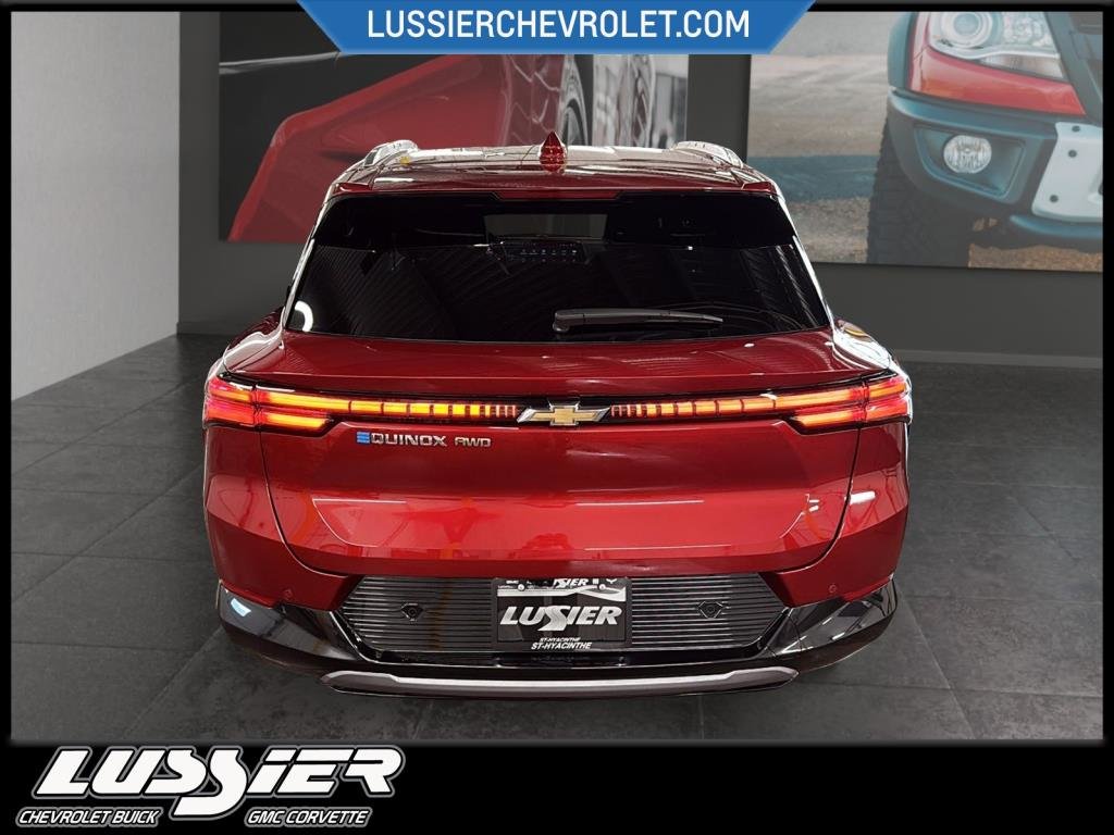 2025 Chevrolet EQUINOX LT EV in Saint-Hyacinthe, Quebec - 3 - w1024h768px