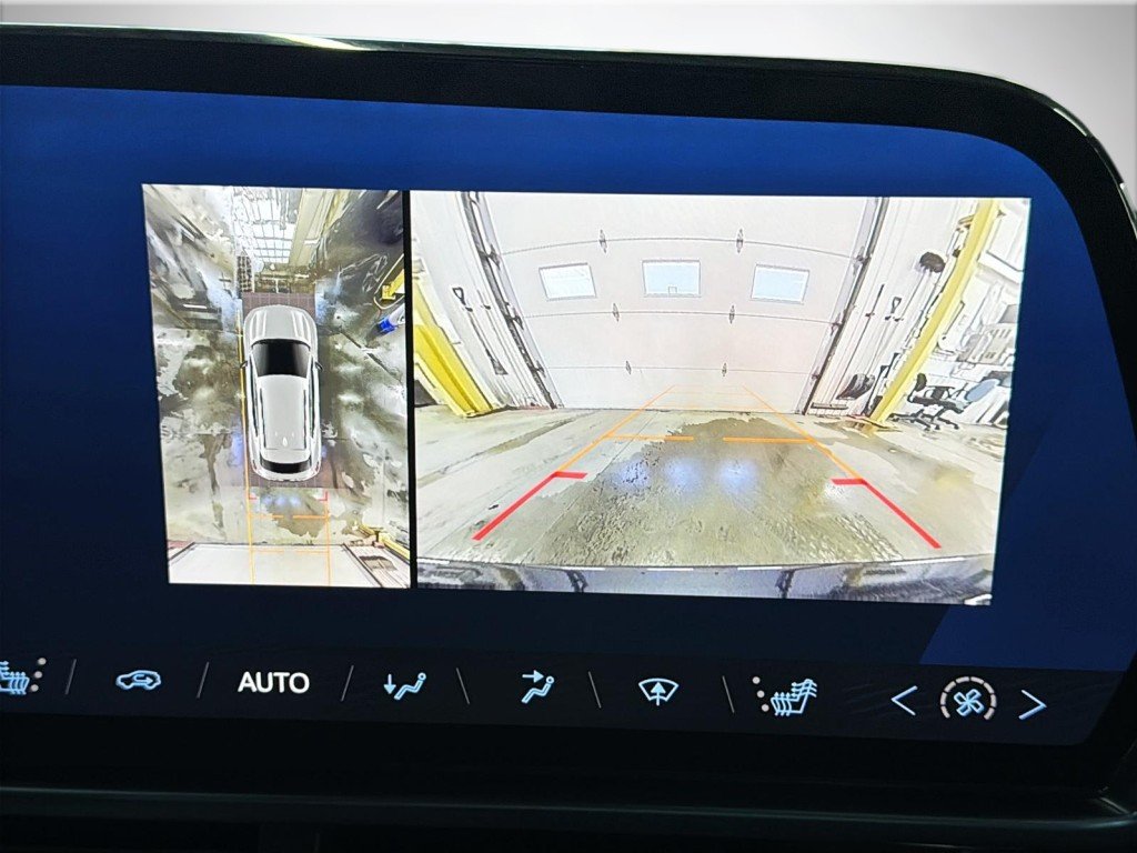 2024 Chevrolet Equinox AWD in Saint-Hyacinthe, Quebec - 16 - w1024h768px
