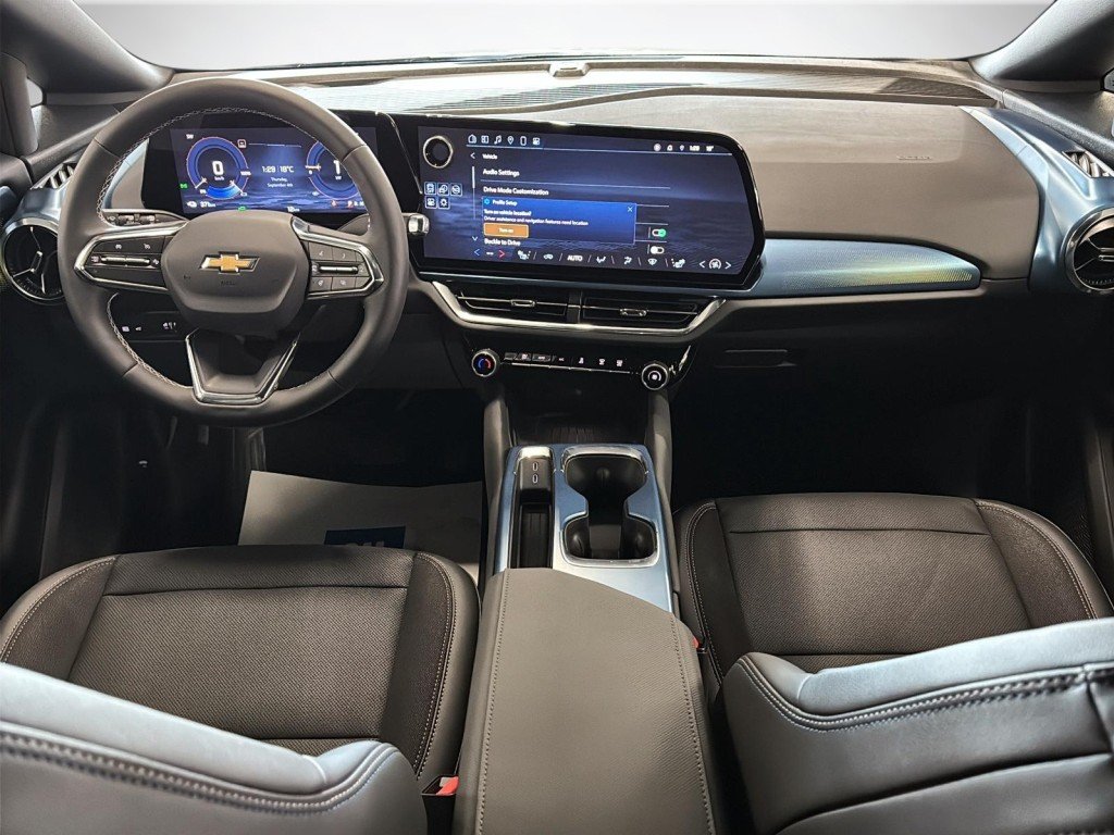 2024 Chevrolet Equinox AWD in Saint-Hyacinthe, Quebec - 10 - w1024h768px