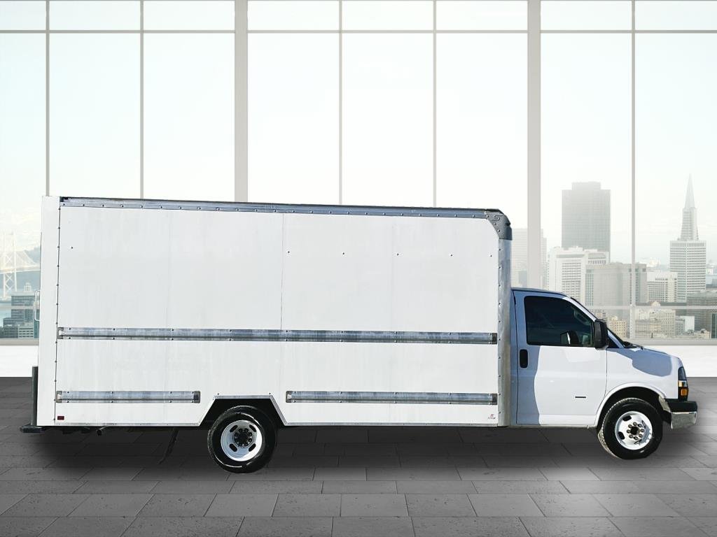 Chevrolet Express  2019 à Saint-Hyacinthe, Québec - 4 - w1024h768px