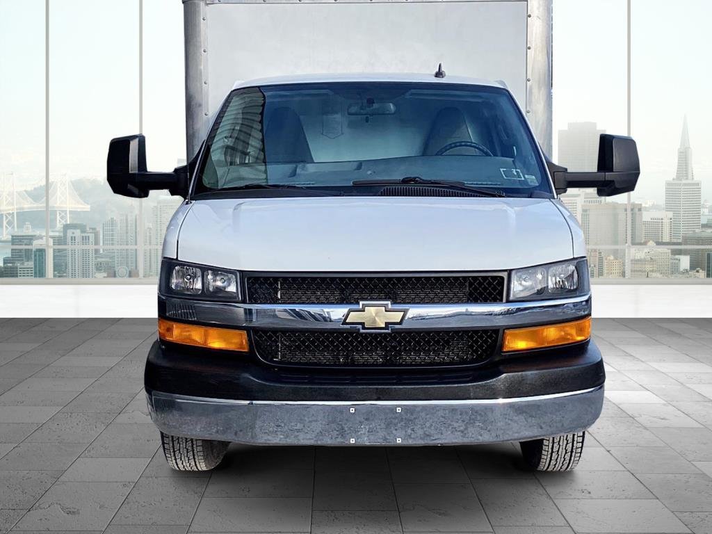 Chevrolet Express  2019 à Saint-Hyacinthe, Québec - 2 - w1024h768px