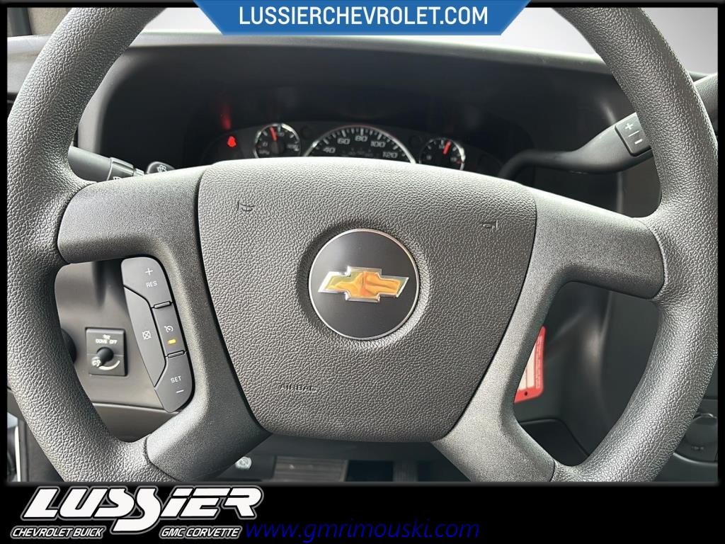 Chevrolet FOURGONNETTE UTILITAIRE LONGUE EXPRESS  2024 à Saint-Hyacinthe, Québec - 10 - w1024h768px