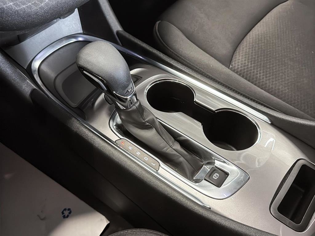 Chevrolet Malibu  2022 à Saint-Hyacinthe, Québec - 15 - w1024h768px