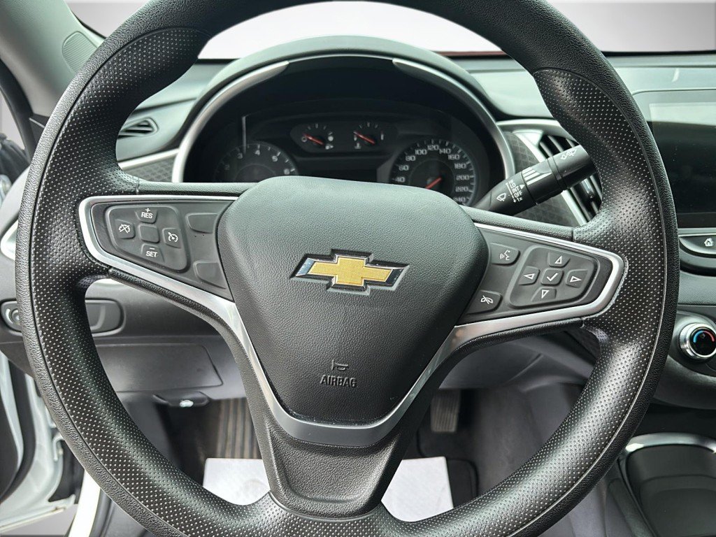 2022 Chevrolet MALIBU in Saint-Hyacinthe, Quebec - 11 - w1024h768px