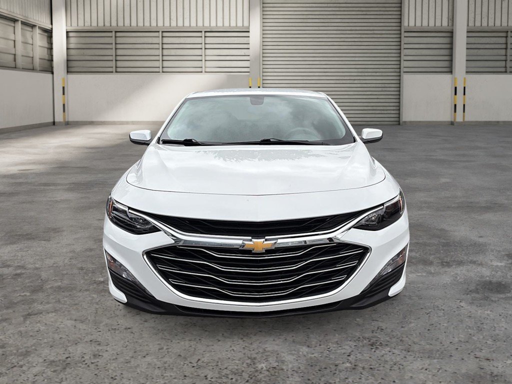 2022 Chevrolet MALIBU in Saint-Hyacinthe, Quebec - 2 - w1024h768px
