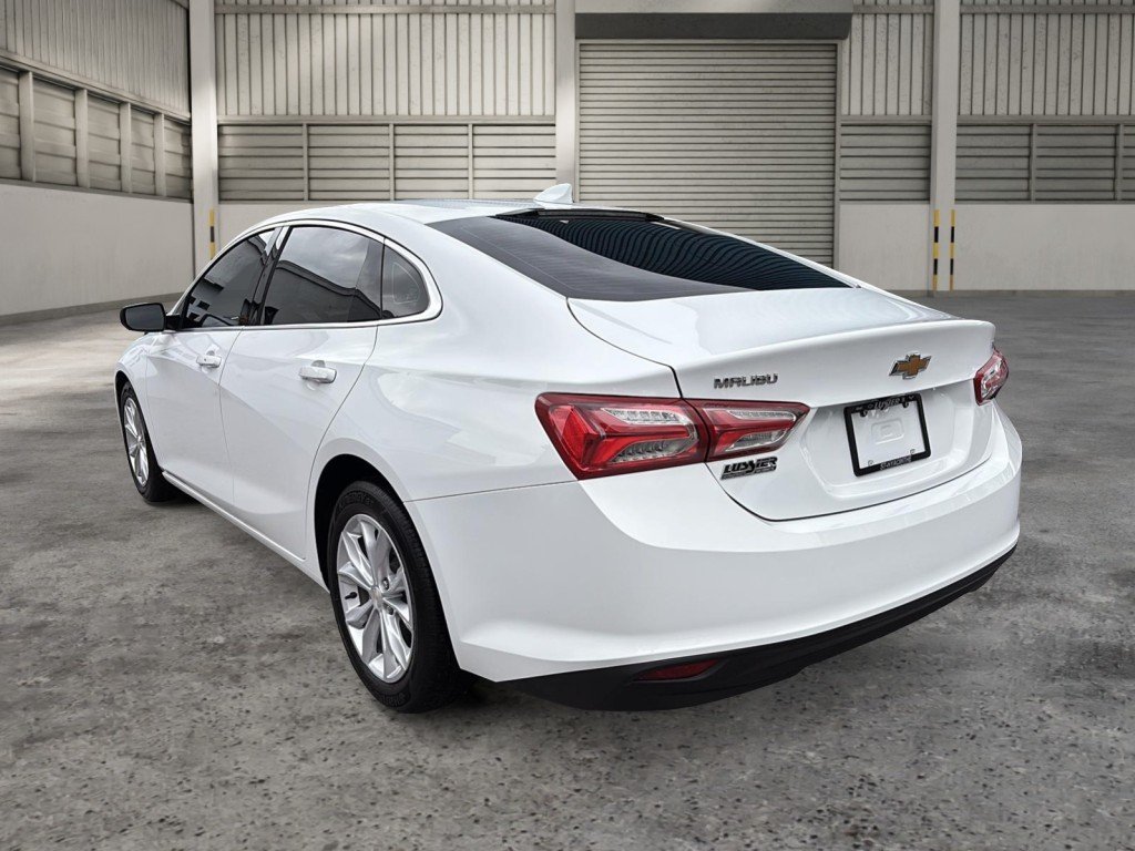 2022 Chevrolet MALIBU in Saint-Hyacinthe, Quebec - 4 - w1024h768px
