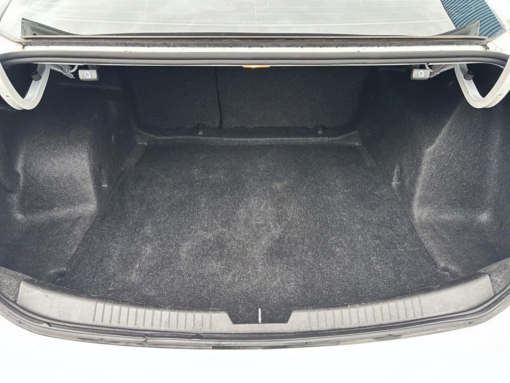 2022 Chevrolet MALIBU in Saint-Hyacinthe, Quebec - 6 - w1024h768px