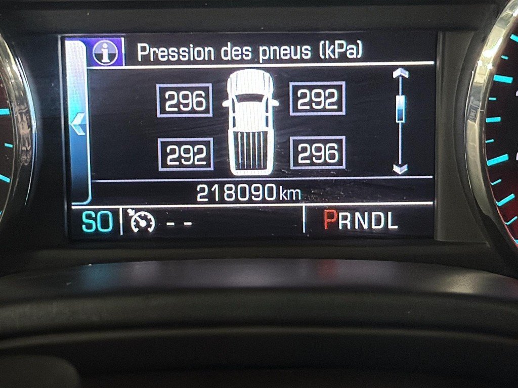 2017 Chevrolet Silverado 1500 in Saint-Hyacinthe, Quebec - 13 - w1024h768px