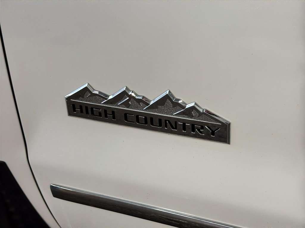 2017 Chevrolet Silverado 1500 in Saint-Hyacinthe, Quebec - 6 - w1024h768px