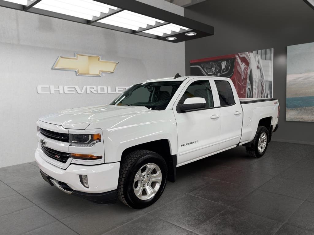 2019 Chevrolet Silverado 1500 in Saint-Hyacinthe, Quebec - 1 - w1024h768px