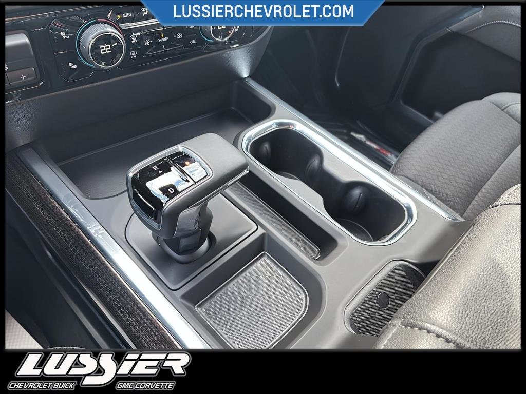 2025 Chevrolet Silverado 1500 in Saint-Hyacinthe, Quebec - 13 - w1024h768px
