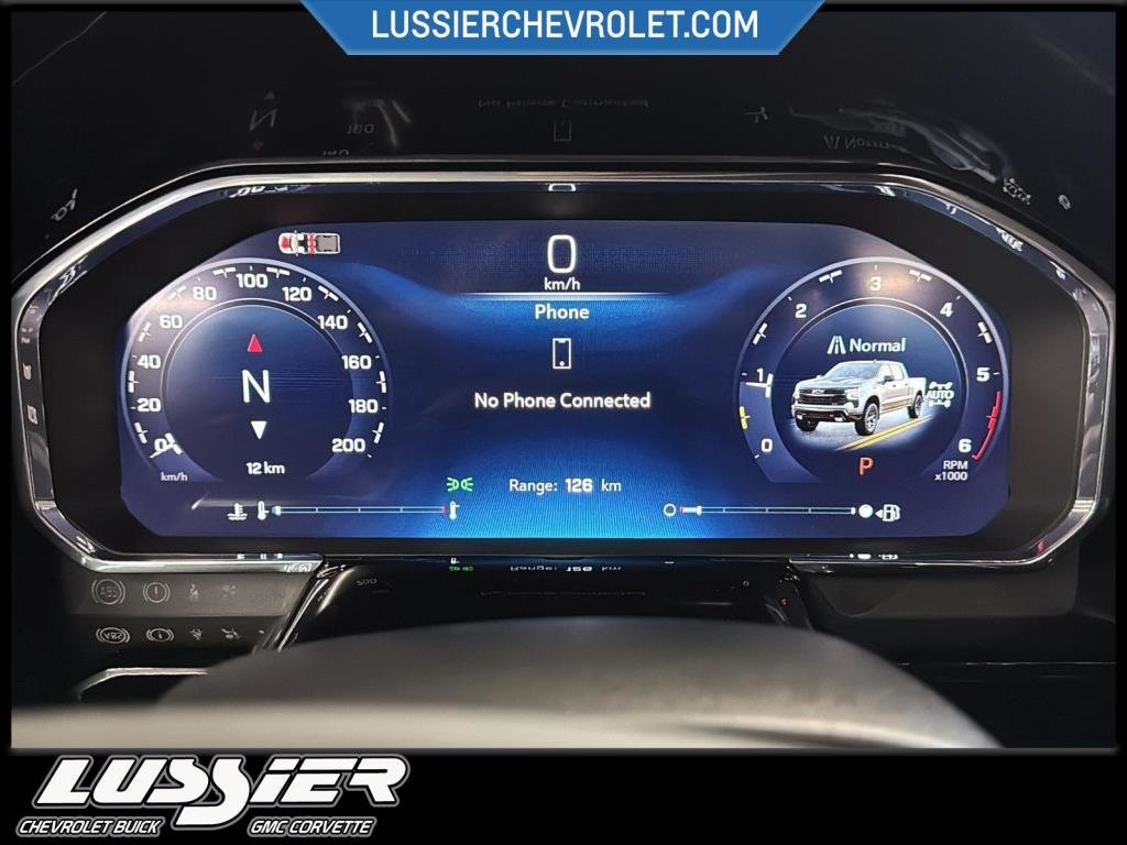 Chevrolet Silverado 1500  2026 à Saint-Hyacinthe, Québec - 14 - w1024h768px