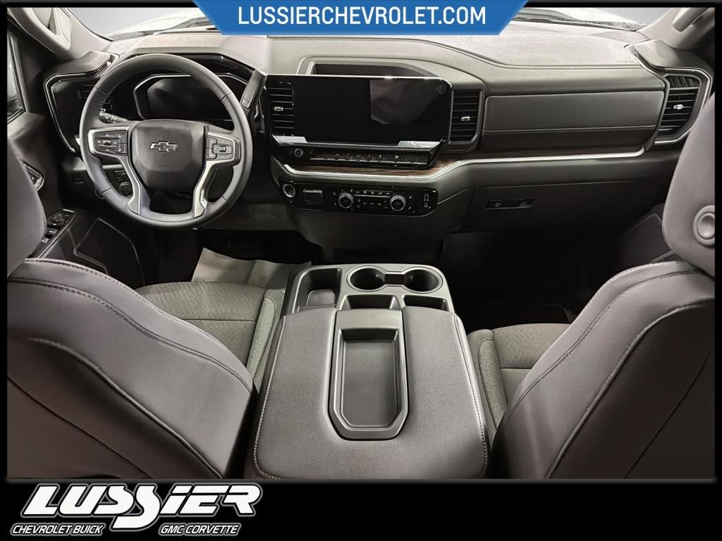 Chevrolet Silverado 1500  2026 à Saint-Hyacinthe, Québec - 9 - w1024h768px