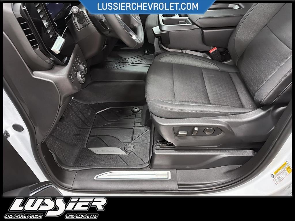 Chevrolet Silverado 1500  2026 à Saint-Hyacinthe, Québec - 8 - w1024h768px