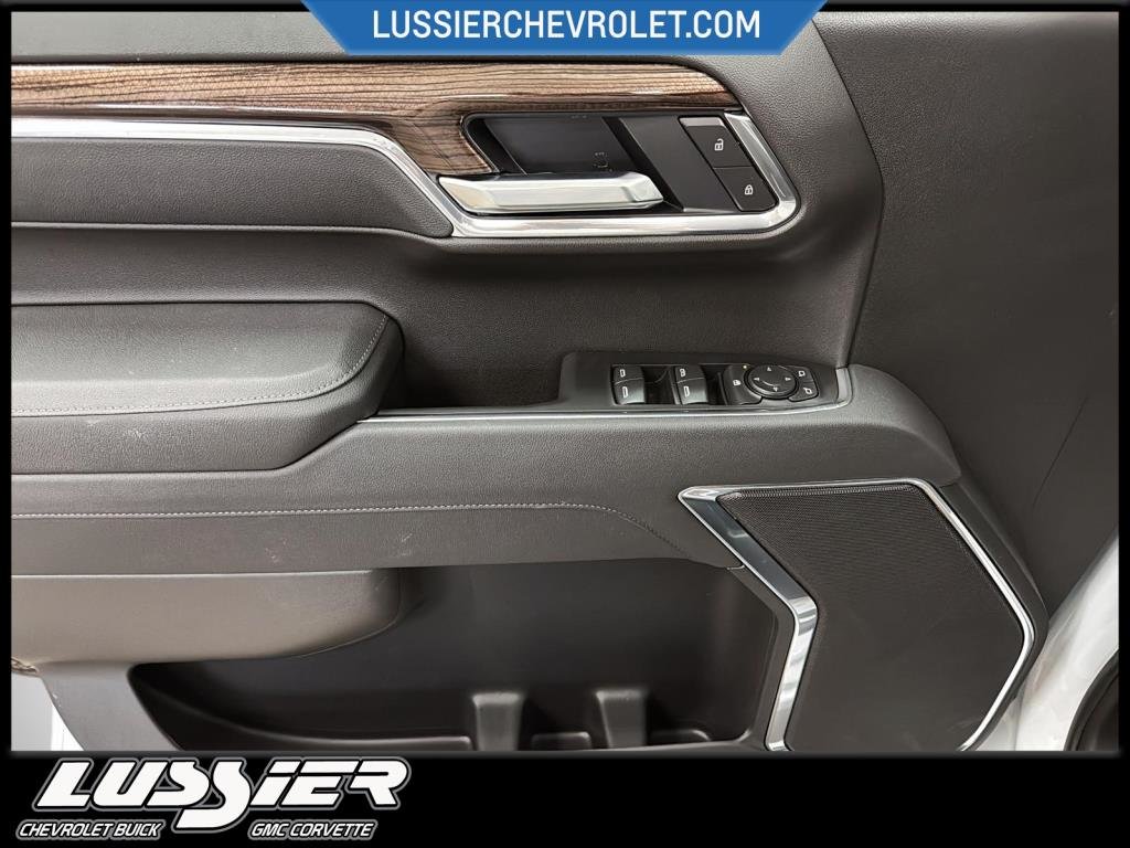 Chevrolet Silverado 1500  2026 à Saint-Hyacinthe, Québec - 10 - w1024h768px