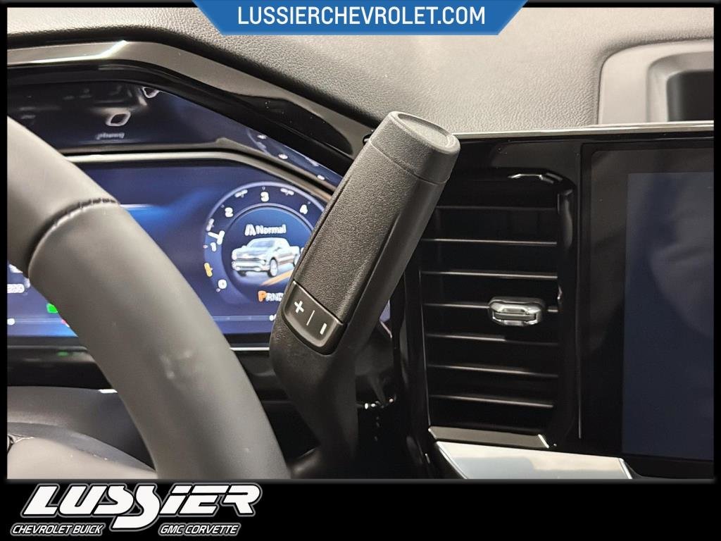 Chevrolet Silverado 1500  2026 à Saint-Hyacinthe, Québec - 14 - w1024h768px