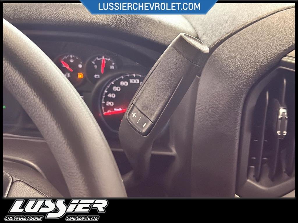 Chevrolet Silverado 1500  2026 à Saint-Hyacinthe, Québec - 14 - w1024h768px