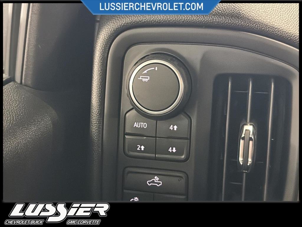 Chevrolet Silverado 1500  2026 à Saint-Hyacinthe, Québec - 15 - w1024h768px