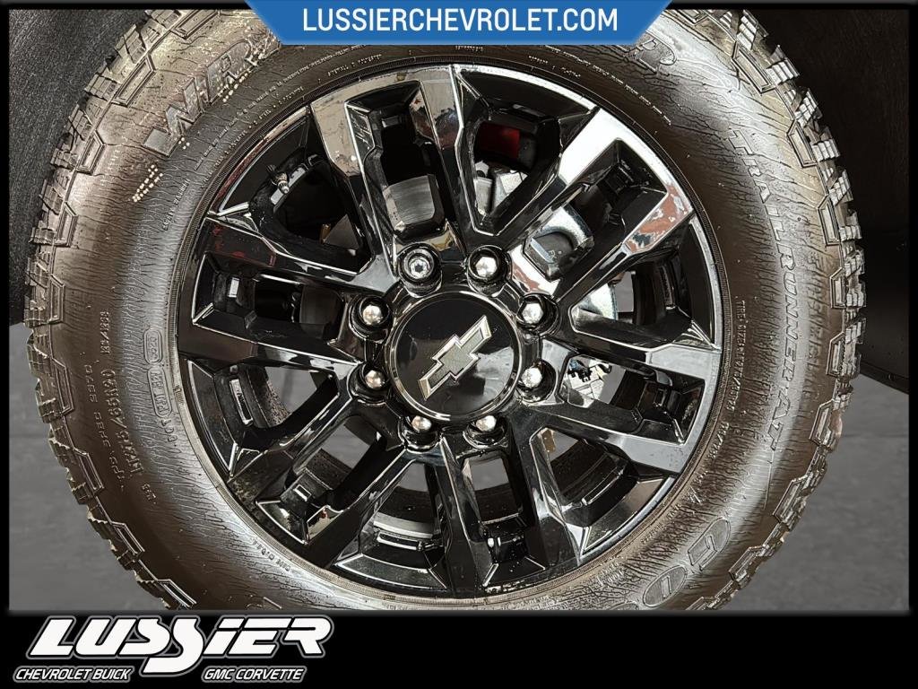 2026 Chevrolet SILVERADO 2500 CAISSE STANDARD DE 6 PIED in Saint-Hyacinthe, Quebec - 8 - w1024h768px