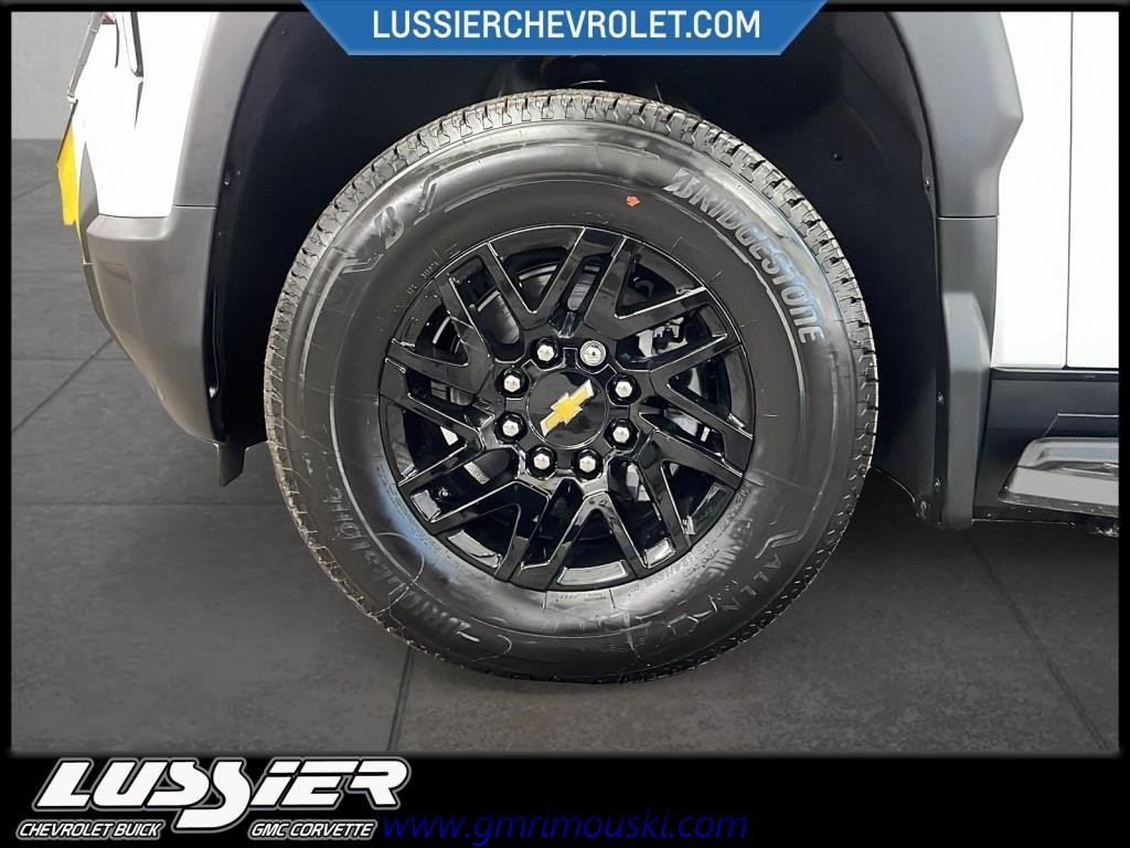 Chevrolet SILVERADO CREW CAB EV  2024 à Saint-Hyacinthe, Québec - 7 - w1024h768px