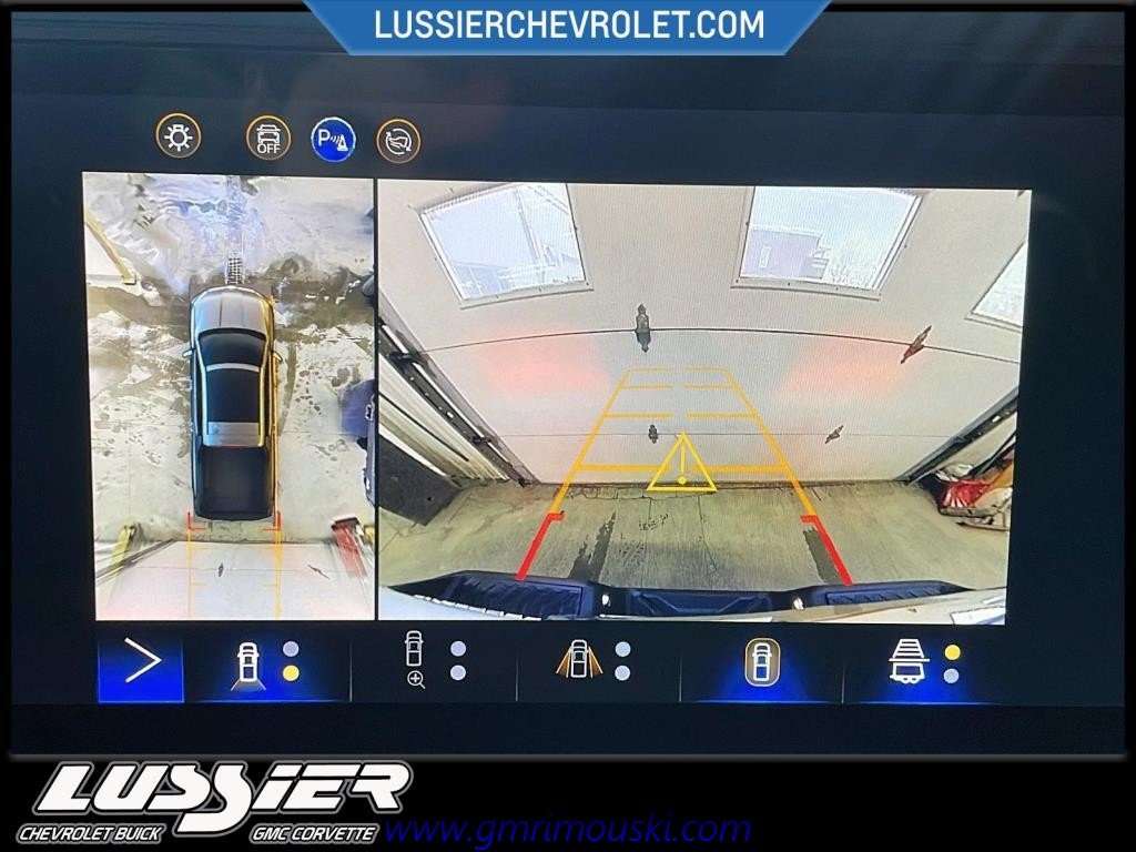 Chevrolet SILVERADO CREW CAB EV  2024 à Saint-Hyacinthe, Québec - 15 - w1024h768px