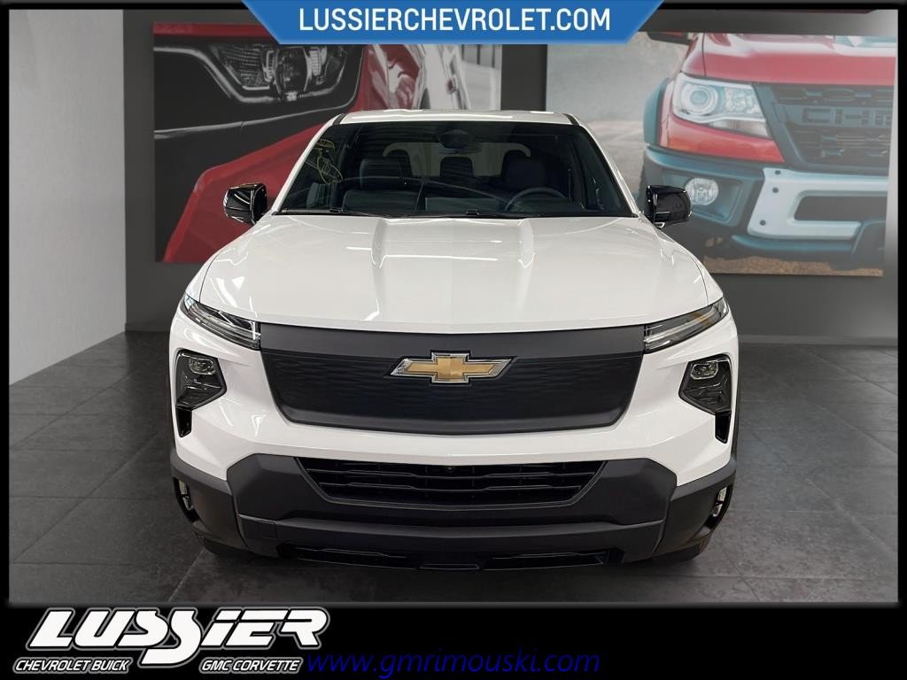 Chevrolet SILVERADO CREW CAB EV  2024 à Saint-Hyacinthe, Québec - 3 - w1024h768px