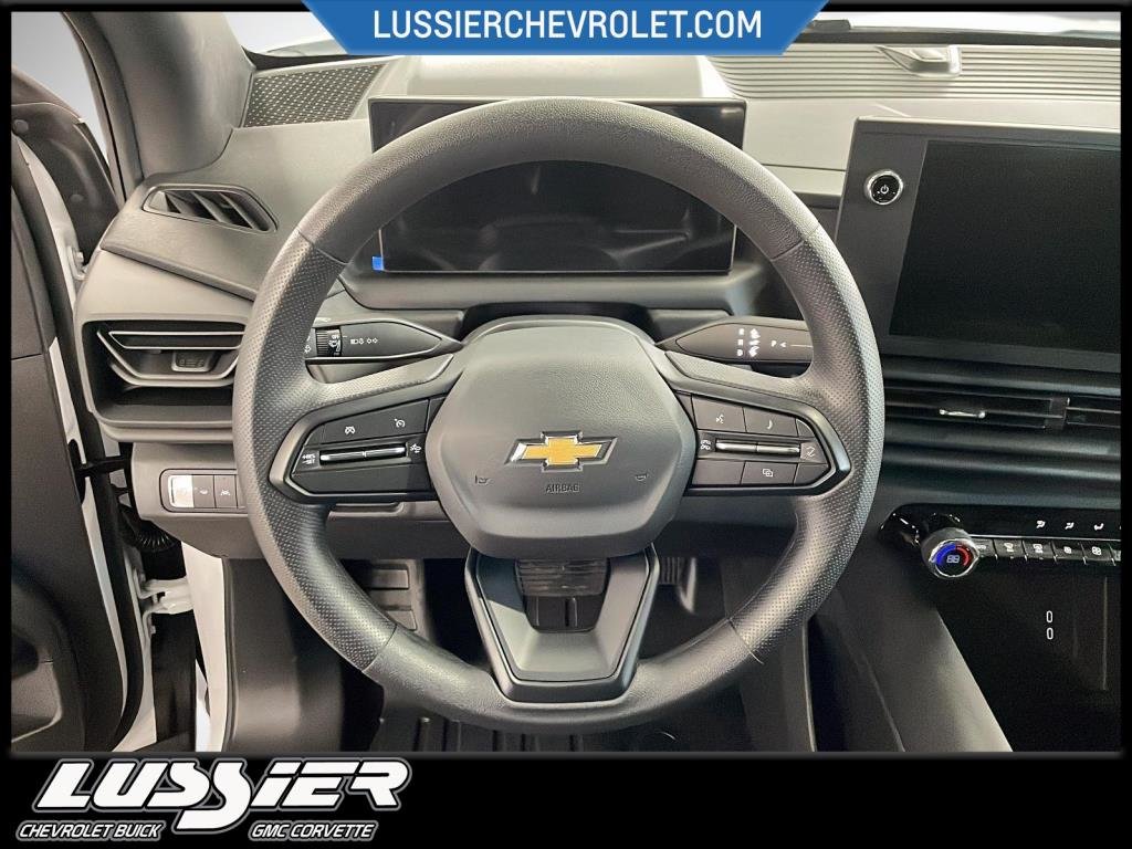 Chevrolet SILVERADO CREW CAB EV  2024 à Saint-Hyacinthe, Québec - 11 - w1024h768px