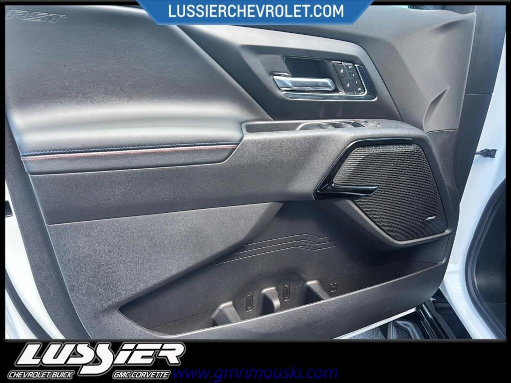 Chevrolet SILVERADO CREW CAB EV  2024 à Saint-Hyacinthe, Québec - 8 - w1024h768px