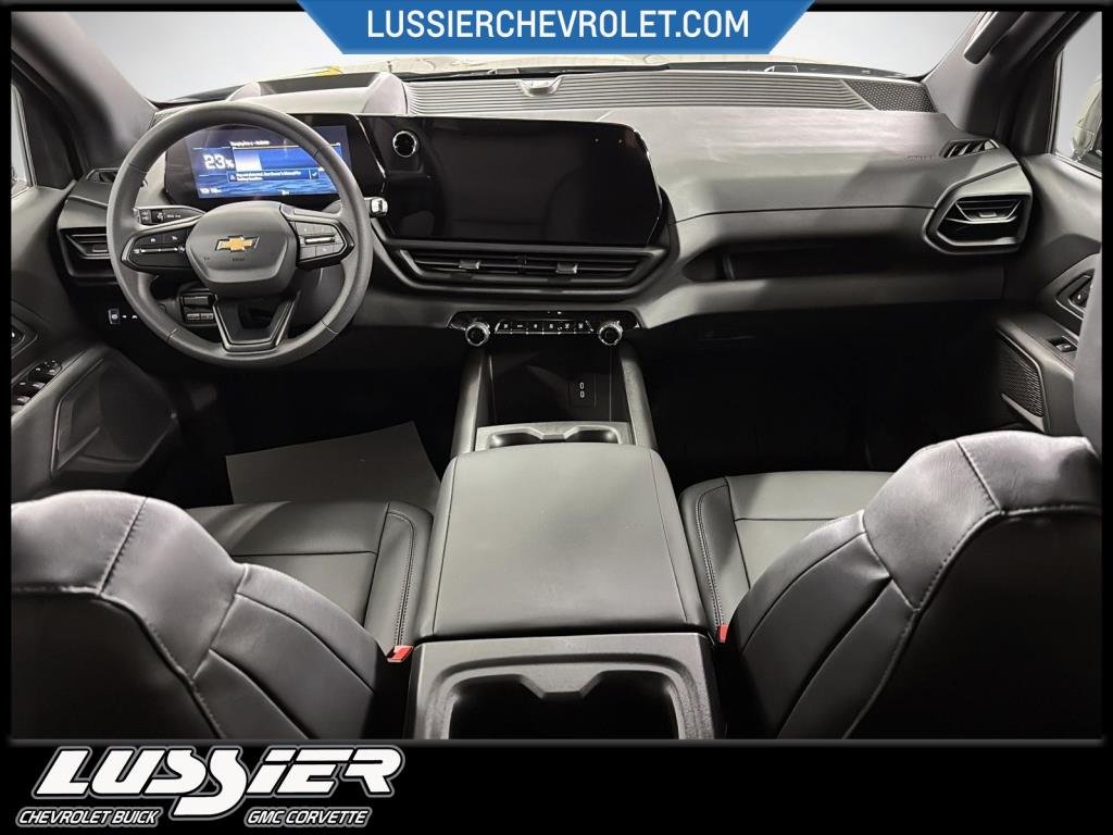 Chevrolet SILVERADO CREW CAB EV  2026 à Saint-Hyacinthe, Québec - 8 - w1024h768px