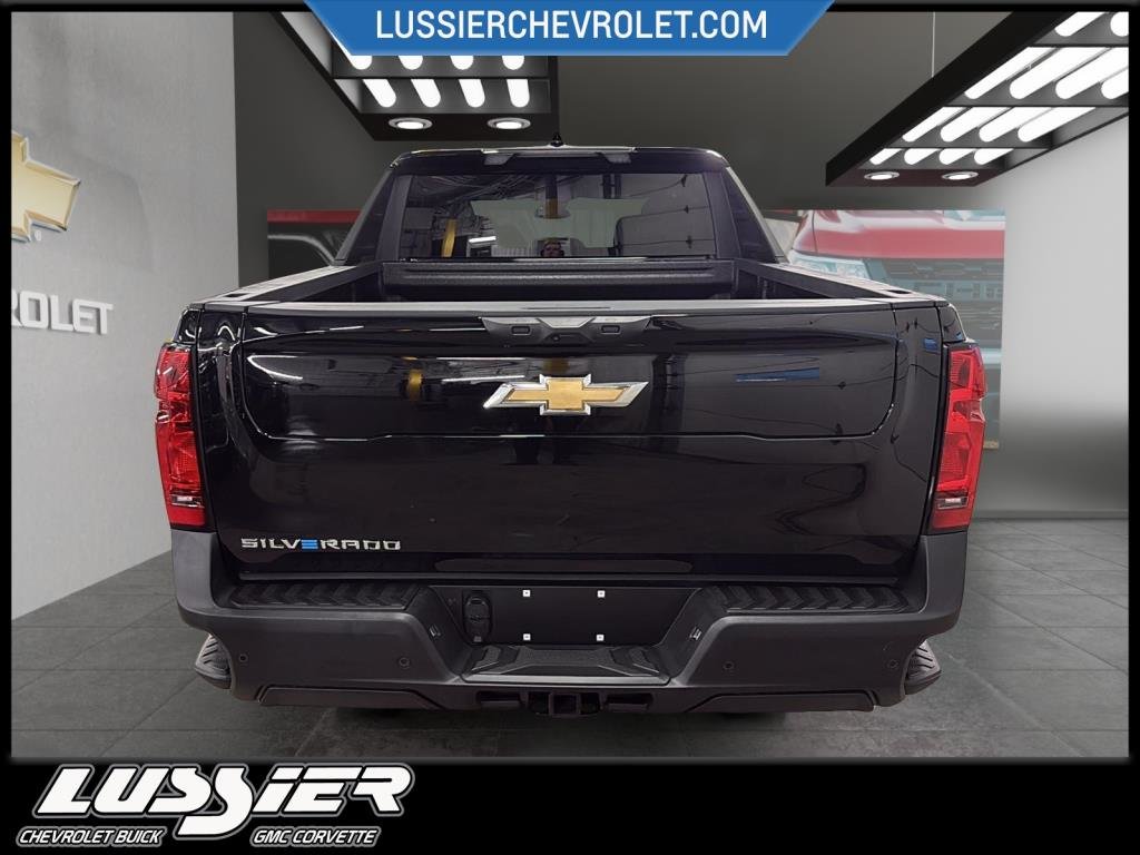 Chevrolet SILVERADO CREW CAB EV  2026 à Saint-Hyacinthe, Québec - 3 - w1024h768px