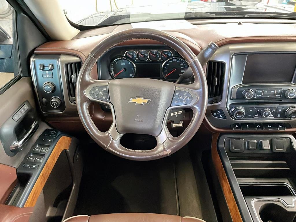 2017 Chevrolet Silverado in Saint-Hyacinthe, Quebec - 10 - w1024h768px